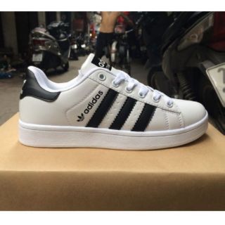 ( Ảnh thật tự chụp) GIÀY THỂ THAO NỮ 3 SỌC/ GIÀY NỮ 3 SỌC HOT HIT RẺ NHẤT