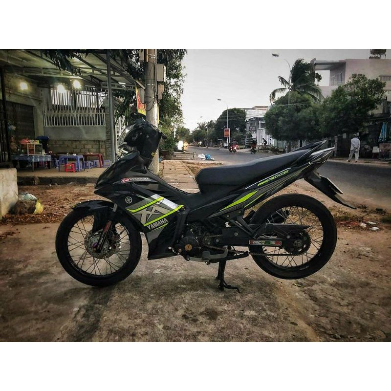 TEM RỜI EXCITER 135 ĐEN - DECALRUBY