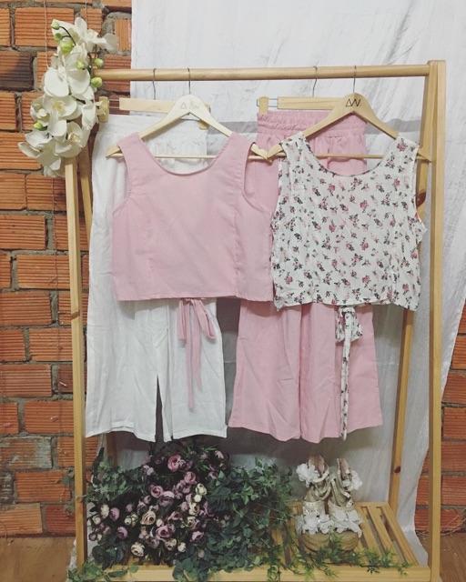 Set áo Croptop và quần ống rộng | BigBuy360 - bigbuy360.vn