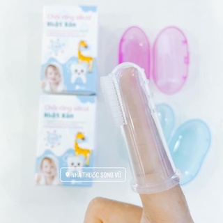 Tưa lưỡi cho bé, bàn chải đánh răng xỏ ngón silicon an toàn, có hộp đựng nhỏ gọn, sạch sẽ và tiện lợi cho bé từ 1 tuổi