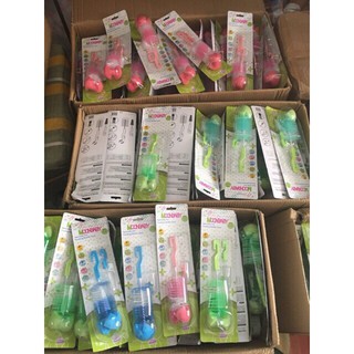cọ bình sữa và núm ty moonbaby