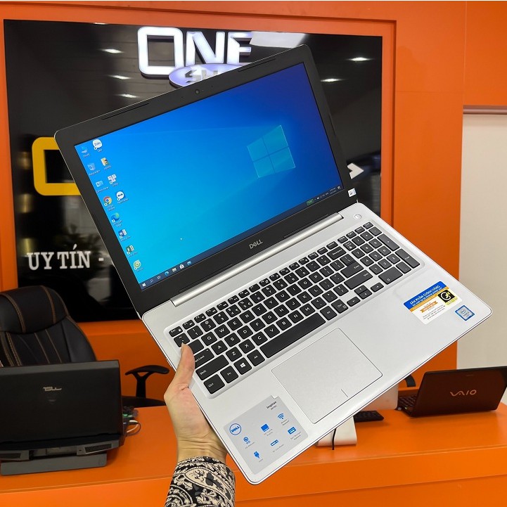 [ Đẳng Cấp - Siêu Chất ] Laptop Dell inspiron 5570 Core i3 6100U/ Ram 8Gb/ Màn Full HD 1080P/ Phím led sáng sang trọng . | WebRaoVat - webraovat.net.vn