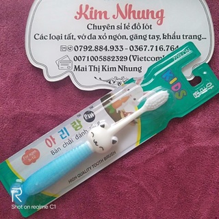 bàn chải đánh răng trẻ em