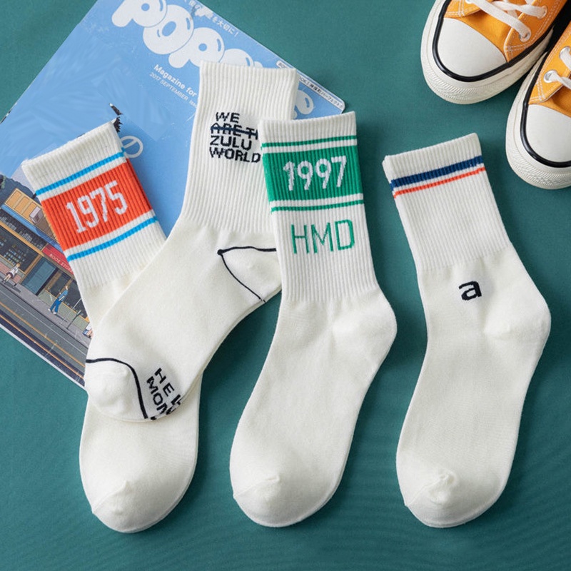 Tất thể thao in năm sinh dành cho nam nữ phong cách hiện đại năng động vớ cổ cao thấm hút mồ hôi kháng khuẩn EMOJI TD028