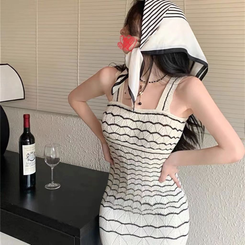 Đầm Dệt Kim Cổ Vuông Họa Tiết Kẻ Sọc Dáng Ôm Thời Trang Hàn Quốc Cho Nữ