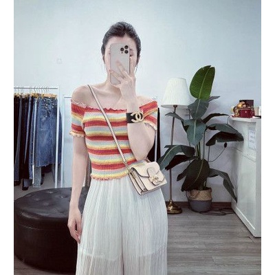 Áo montoghi trễ vai croptop viền bèo QC