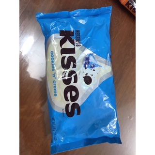 Kẹo socola kisses và hershey