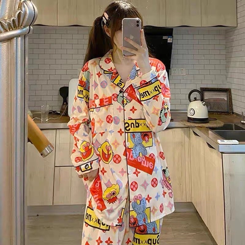 Bộ pijama thu đông tay dài, chất cotton mềm mịn, hoạ tiết trẻ trung | BigBuy360 - bigbuy360.vn