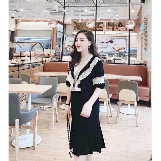 Váy bầu cổ ren bèo ngực chất kate thái loại đẹp mềm mịn V229