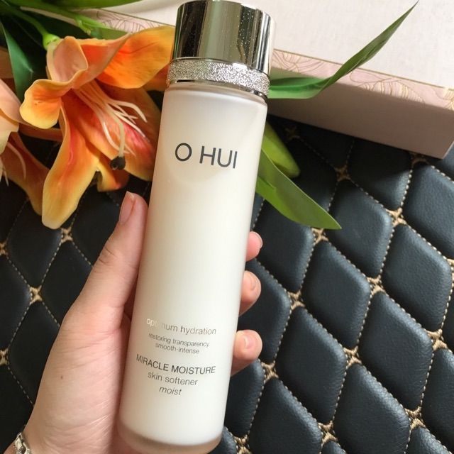 Nước hoa hồng dưỡng ẩm cho da khô OHUI Miracle Moisture Skin Softener Moist 150ml (tách sét ko vỏ)