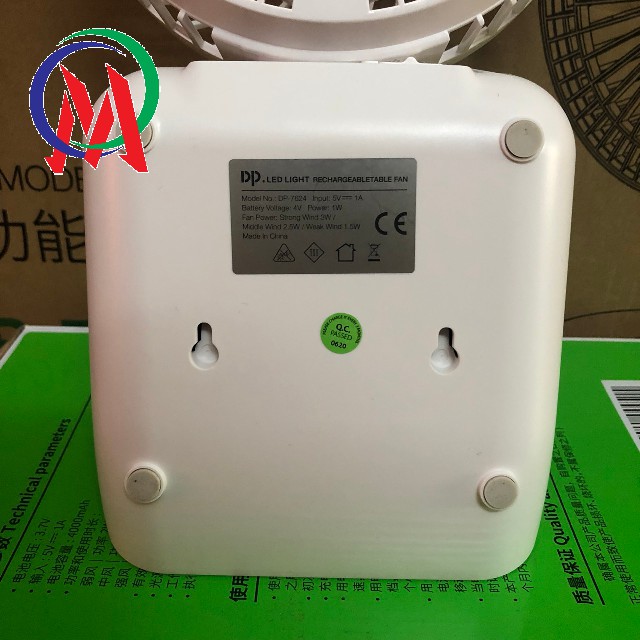 Quạt sạc tích điện có đèn cảm ứng DP-7624