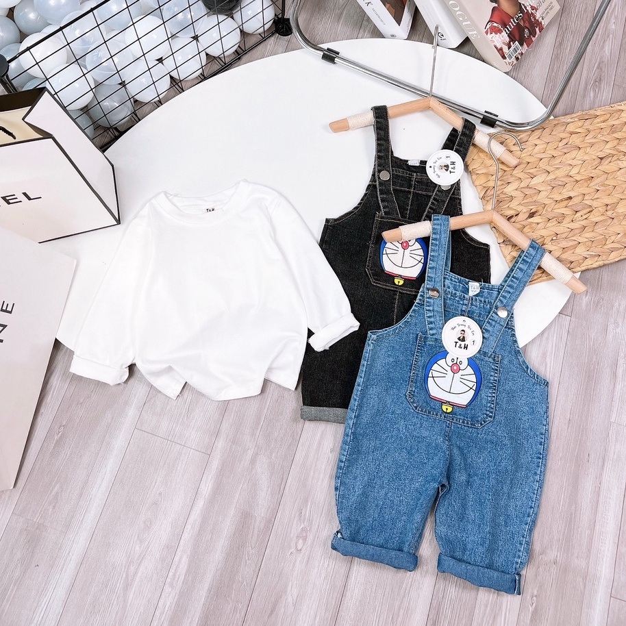 Đồ bộ bé trai, Set Quần bò yếm Doremon túi trước và áo phông dài tay chất thun cotton cho bé từ 7-18 kg, DUCK386