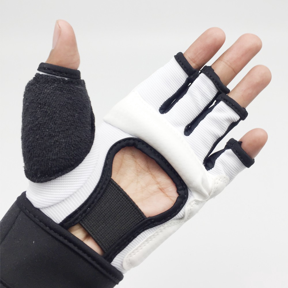 Găng Tay Bảo Vệ Chân Khi Tập Võ taekwondo