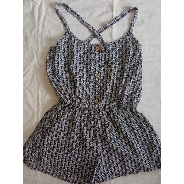 Jumsuit cho bé gái lớn