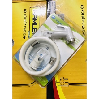 Bộ vòi xit bồn cầu đep Augsut đầu  nhựa xoay 360 độ siêu bền