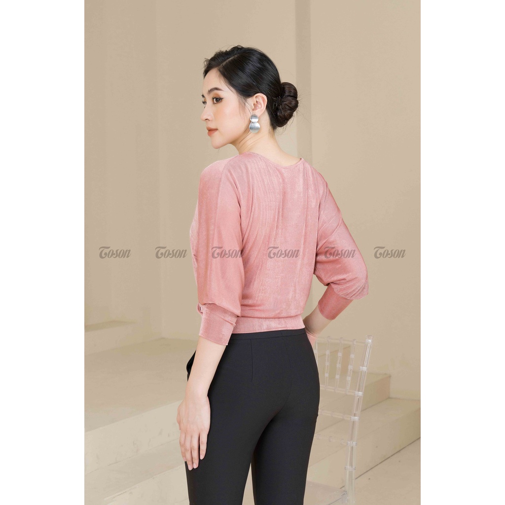 Áo saquin hồng pastel, dáng tay liền nhún ngực đính cúc Toson 19905P01