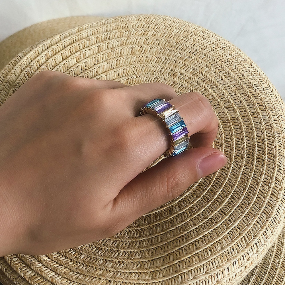 Nhẫn Đính Đá Toàn Bộ Mặt Vuông Sang Trọng Cho Nữ