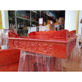 Bàn thờ treo tường gỗ xoan ngang 60 cm