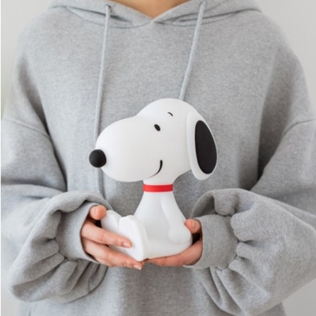 Đèn LED Ngủ Cảm Ứng Hình Peanuts x Snoopy Dễ Thương