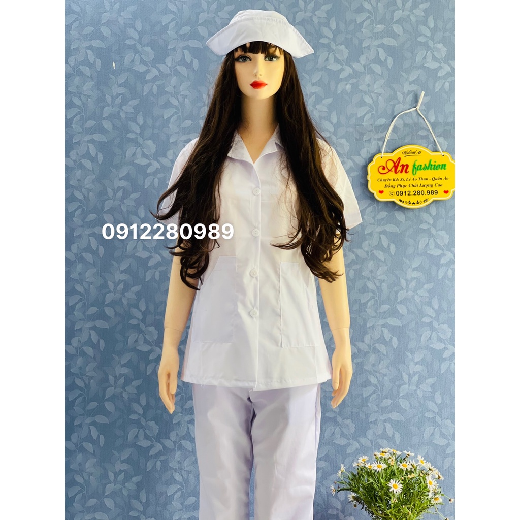 Áo Blouse Trắng Nữ Điều Dưỡng Ngắn Tay 2 túi xéo - Áo Bác Sĩ, Dược Sĩ Vải Kate _ Hình chup thật