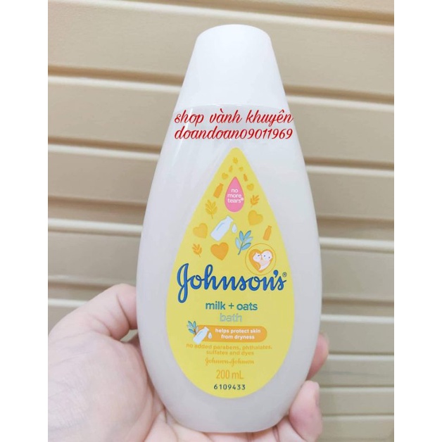 Sữa tắm cho bé Johnson Baby tinh chất Sữa và Yến mạch 200ml