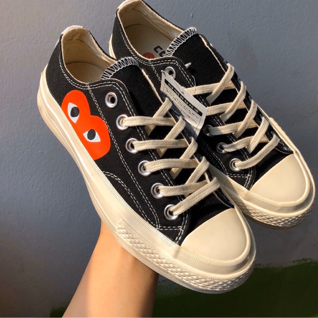 Giầy thể thao conves tim đen 1:1 ( full box + free ship )