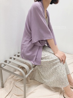 Kimono tím và váy hoa nhí