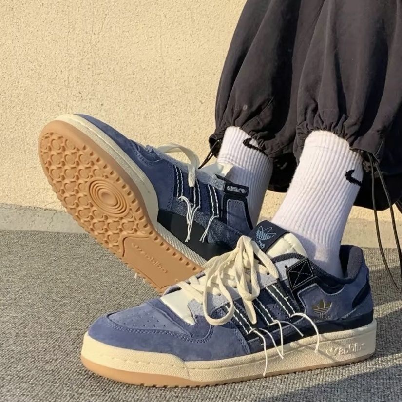 Giày thể thao cổ thấp màu trắng phong cách mùa hè thời trang cho nam và nữ