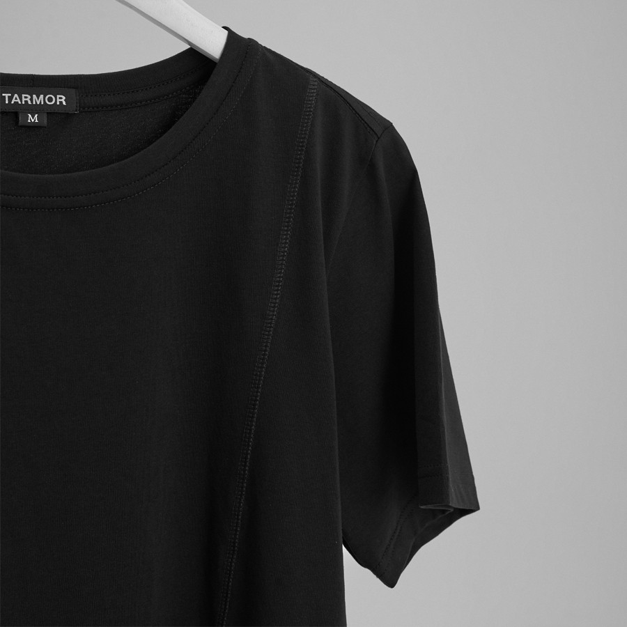 Áo Thun Nam TARMOR Đường Rã Dọc Màu Đen Parallel-Cut T-shirt In Black