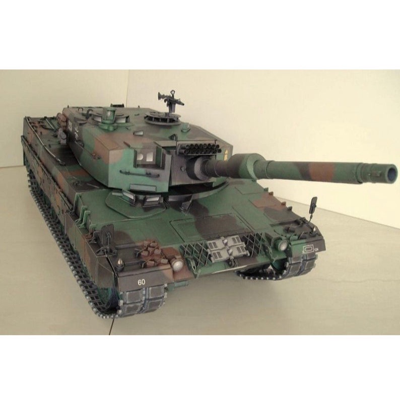 Bộ kit mô hình giấy 3D Xe tăng Leopard 2A4 German Tank