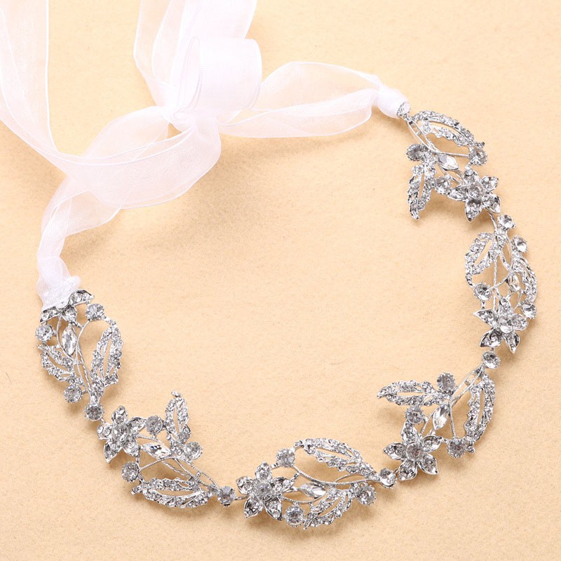 Băng đô vương miện thiết kế đính đá lấp lánh cho cô dâu