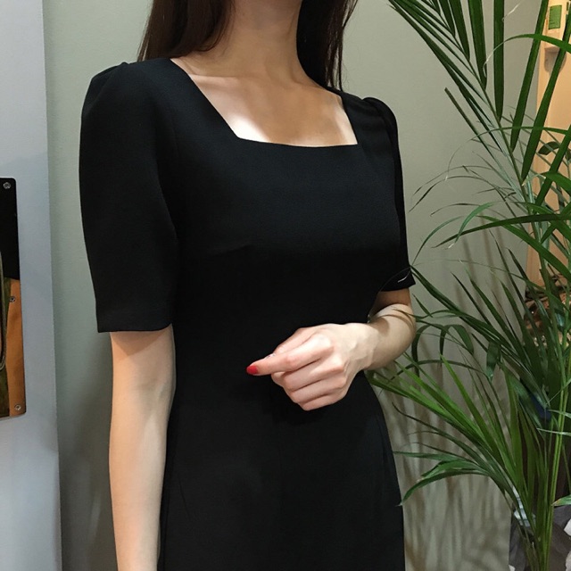 [GIẢM GIÁ SHOCK-Ảnh Thật] Váy đen cổ vuông Thiết kế Blackrose | BigBuy360 - bigbuy360.vn