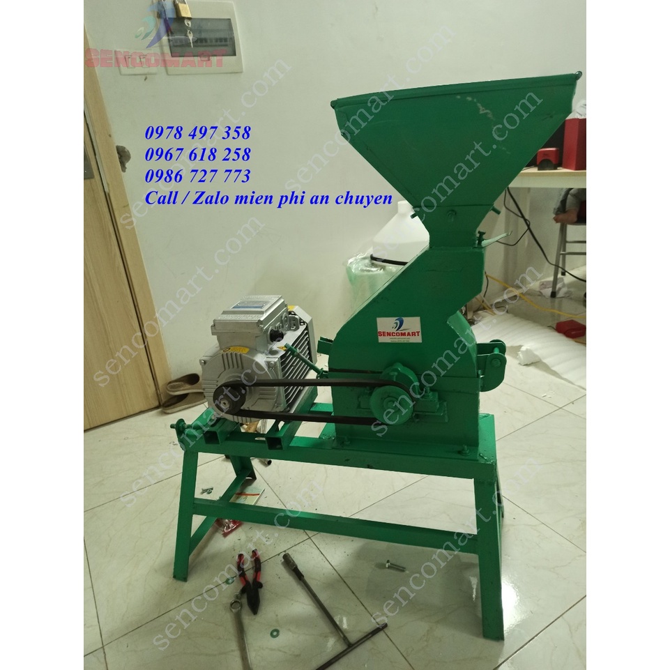 Máy nghiền nguyên bắp ngô, máy nghiền tre làm thức ăn cho dúi