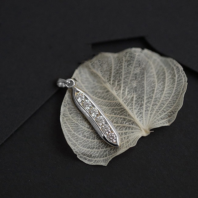 Dây Chuyền Cá Tính Cho Nữ Bạc Ý S925 Hình Mặt Lá Đính Đá DB2661 Bảo Ngọc Jewelry