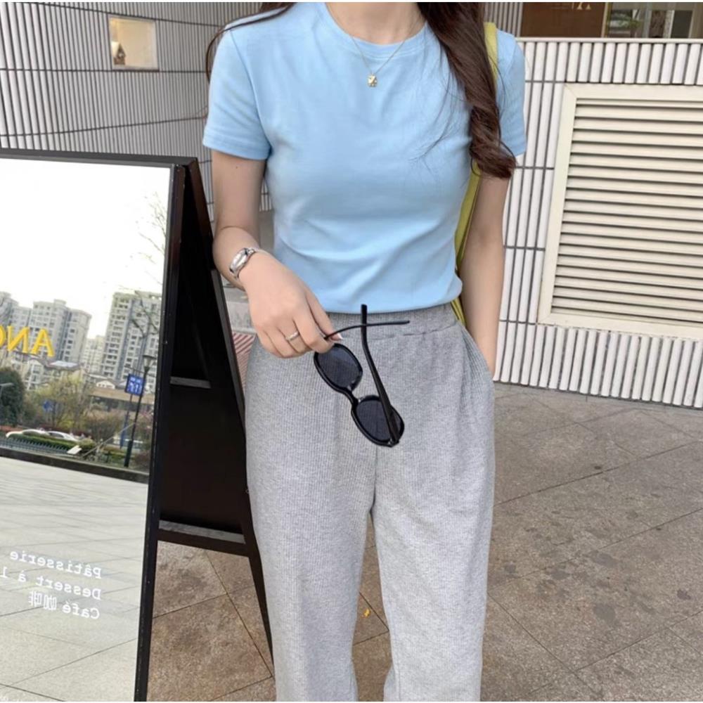 Áo crotop bozip xanh cổ tròn chất len tăm mềm mịn co dãn kiểu dáng ôm body trẻ trung năng động BASIC