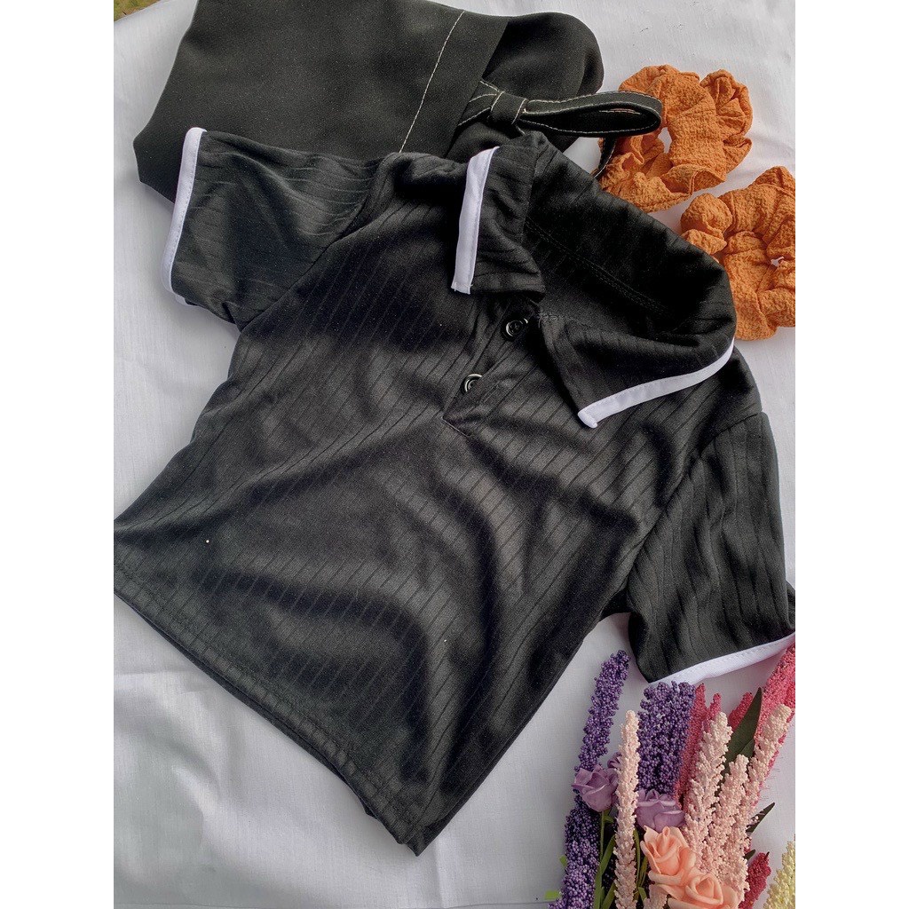 Áo croptop nữ thun gân cổ bẻ viền sọc tay ngắn 2 màu trắng đen phong cách hot girl Hàn Quốc hiện đại trẻ trung MC