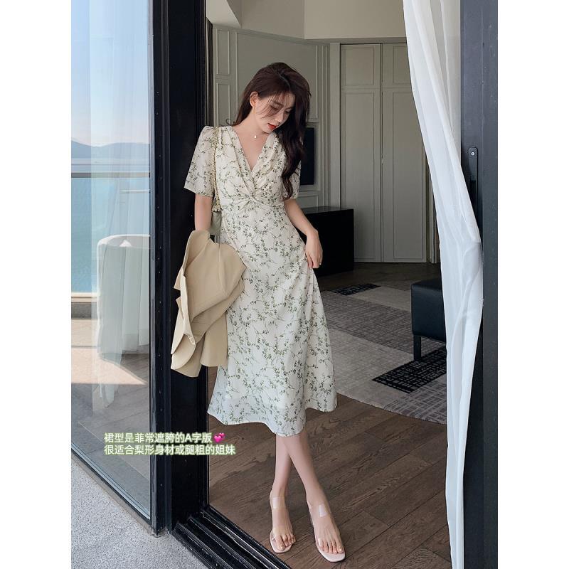 Đầm Voan Hoa Cổ Chữ V Dáng Chữ A Màu Xanh Lá Trẻ Trung Cho Nữ