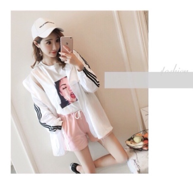 Áo khoác nữ form rộng có mũ chạy sọc tay cá tính M08