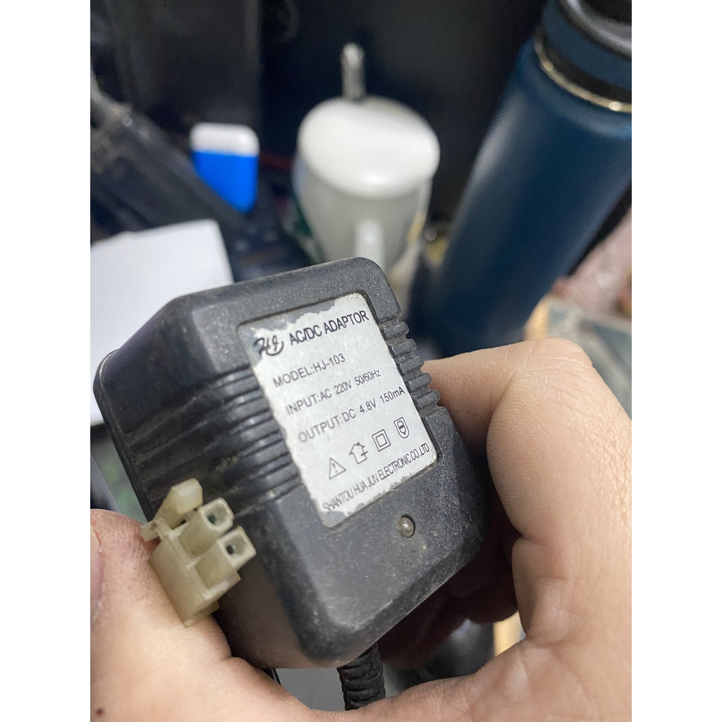 QUA SỬ DỤNG Bộ Sạc Pin Ni-Mh Sc 4.8v 150ma