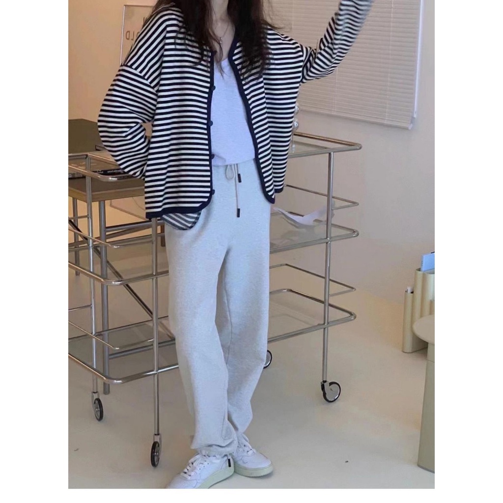 Áo khoác kẻ sọc phong cách Hàn Quốc xinh xắn thời trang cho nữ