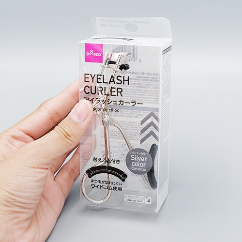 Daiso Japan Kẹp bấm mi màu bạc 3.5x6x10 cm.