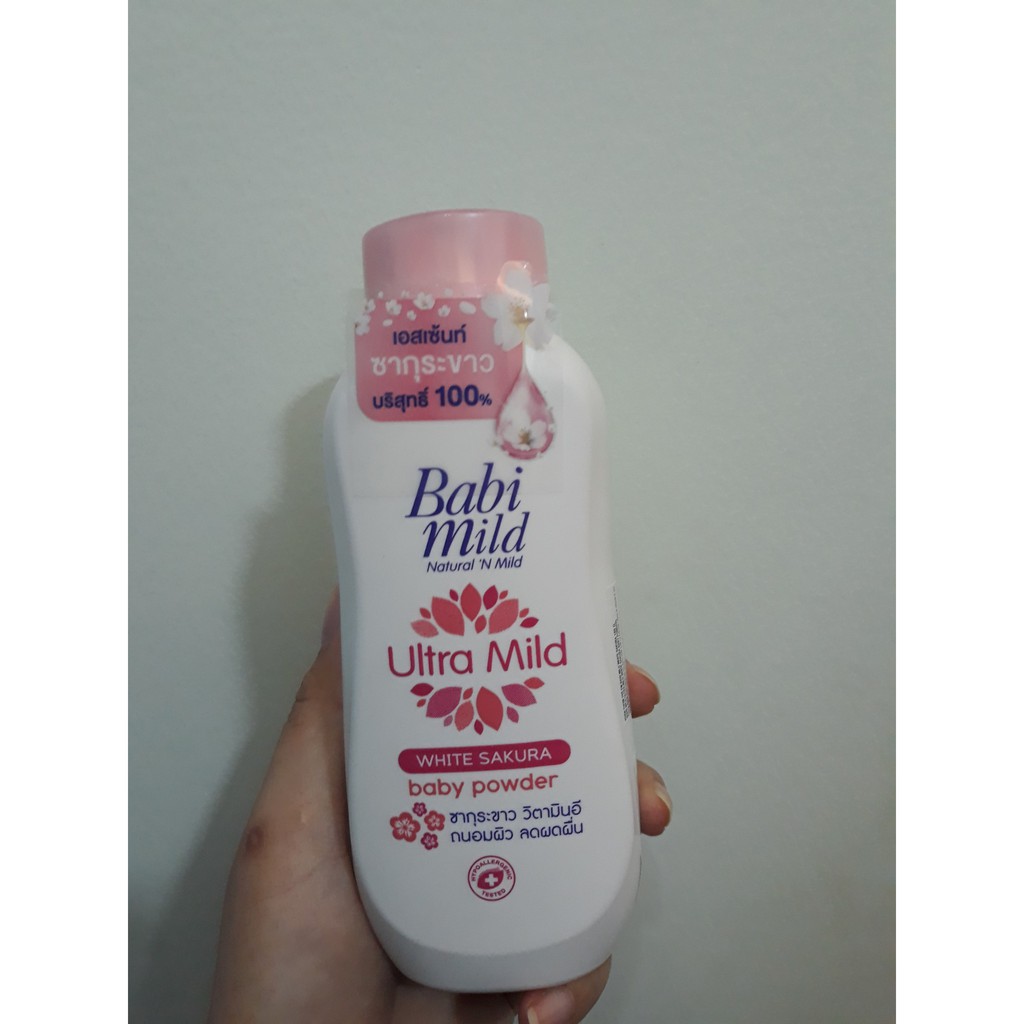 Phấn rôm trẻ em Babi mild Ultra Mild white sakura Baby Powder 180ml