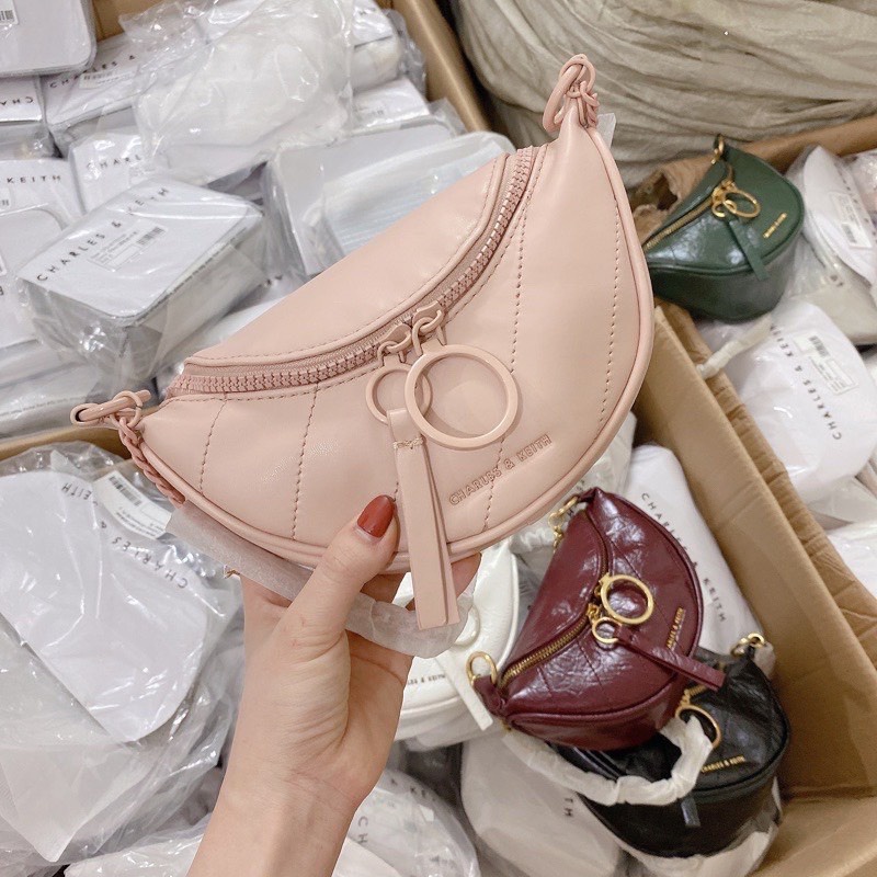 Túi Bao Tử C.K hàng QC kèm dây xích và 2 dây da vỡ hộp size 20cm SHOP DUYÊN CƯỜNG688