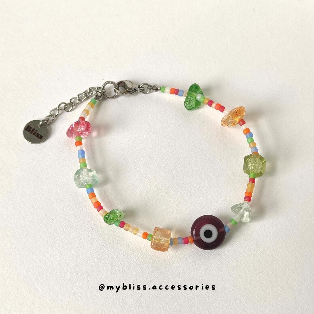 Vòng tay Evil Eye mix hạt thủy tinh nhiều màu Bliss Accessories