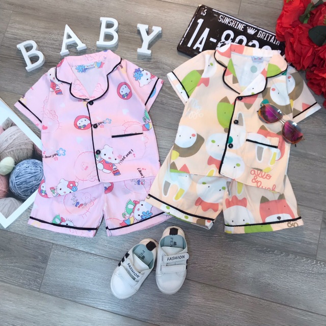 Bộ pyjama nhiều hình