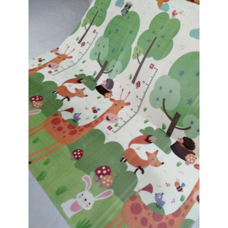 Thảm xốp XPE 2 mặt phủ Silicone chống thấm tuyệt đối cho bé tập bò kèm túi 1m8x2mx1cm