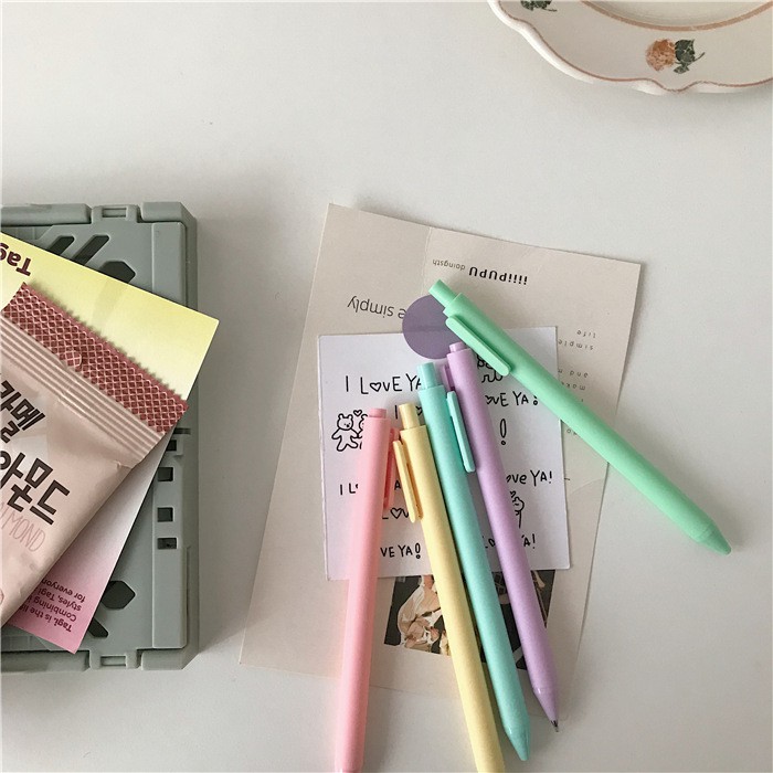 Bút mực gel ngòi 0.5mm tùy chọn màu vỏ tiện dụng cho học sinh