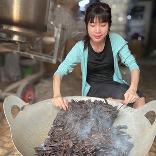 THẢO DƯỢC GỘI ĐẦU DƯỠNG SINH (HANDMADE)
