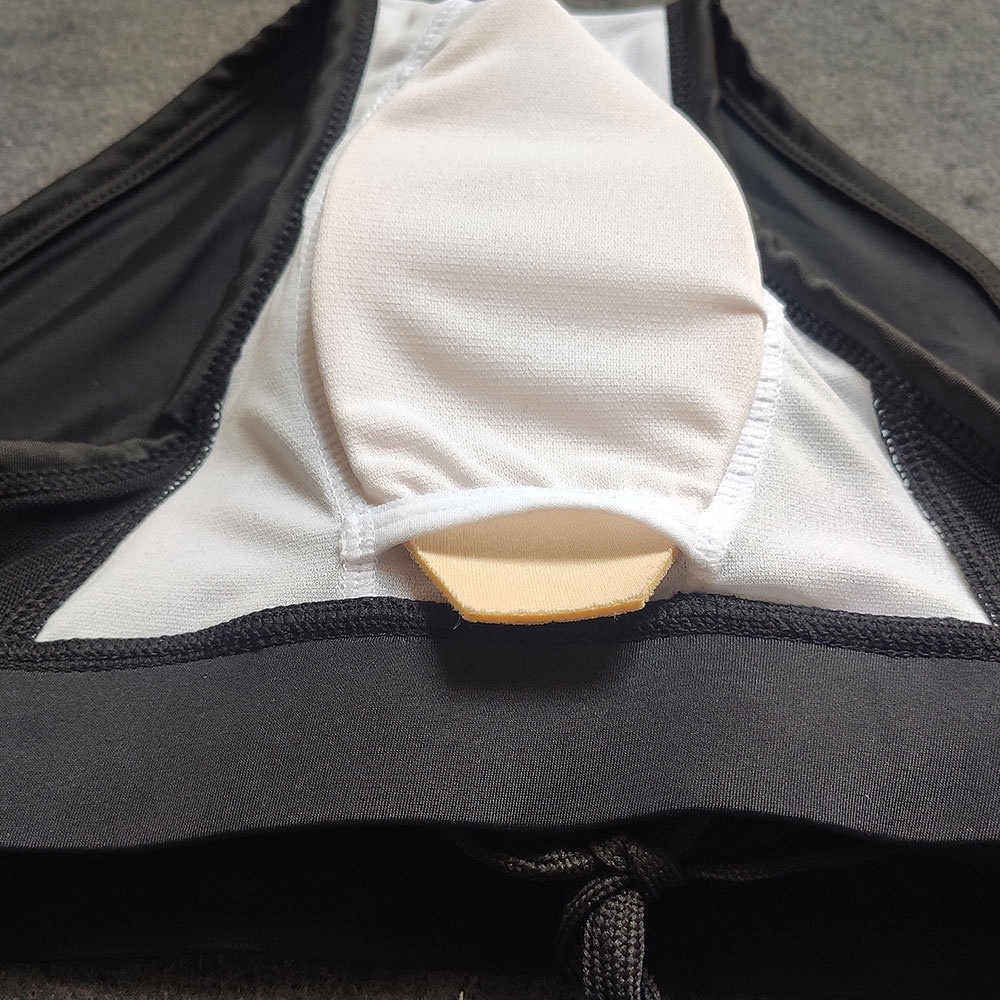 Quần bơi tam giác phối lưới màu đen có đệm nâng mông cho nam