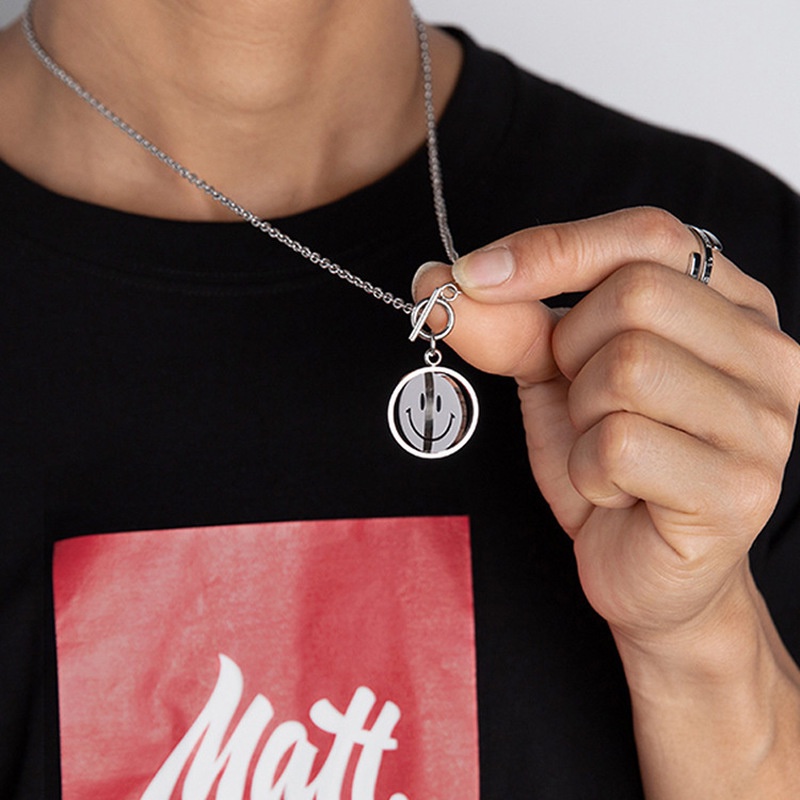 Vòng cổ Mặt Hình Mặt Cười Xoay 360 Độ Phong Cách Hip Hop Thời Trang Cho Nam Nữ